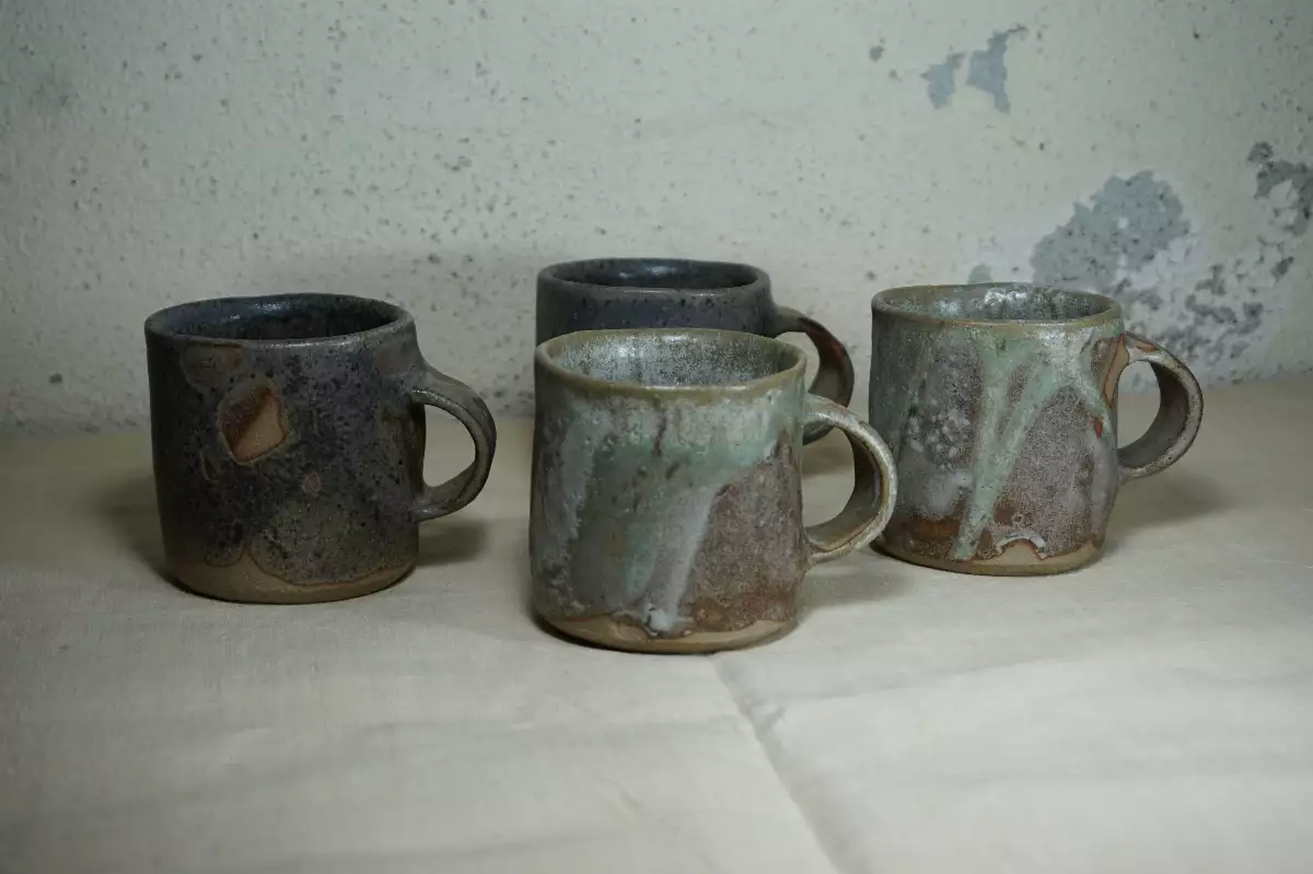 Lot de 4 tasses rustiques
