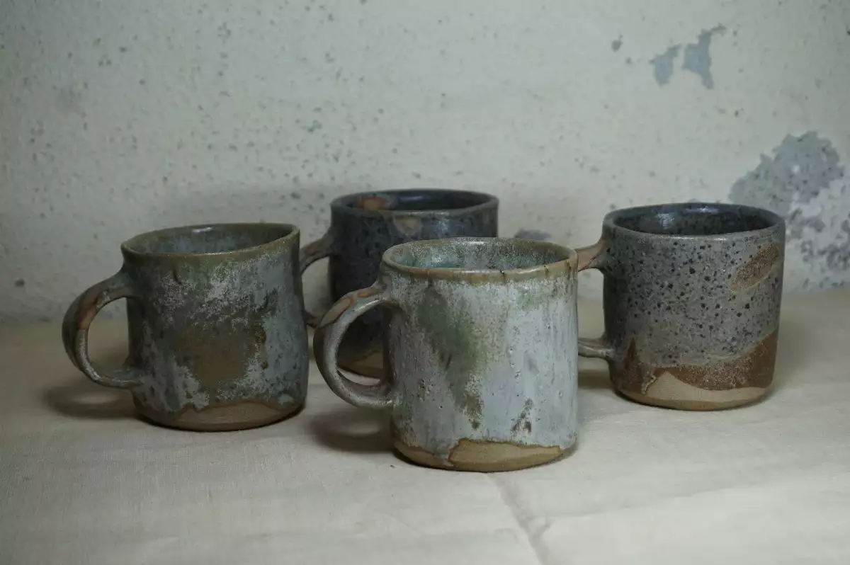 Lot de 4 tasses rustiques