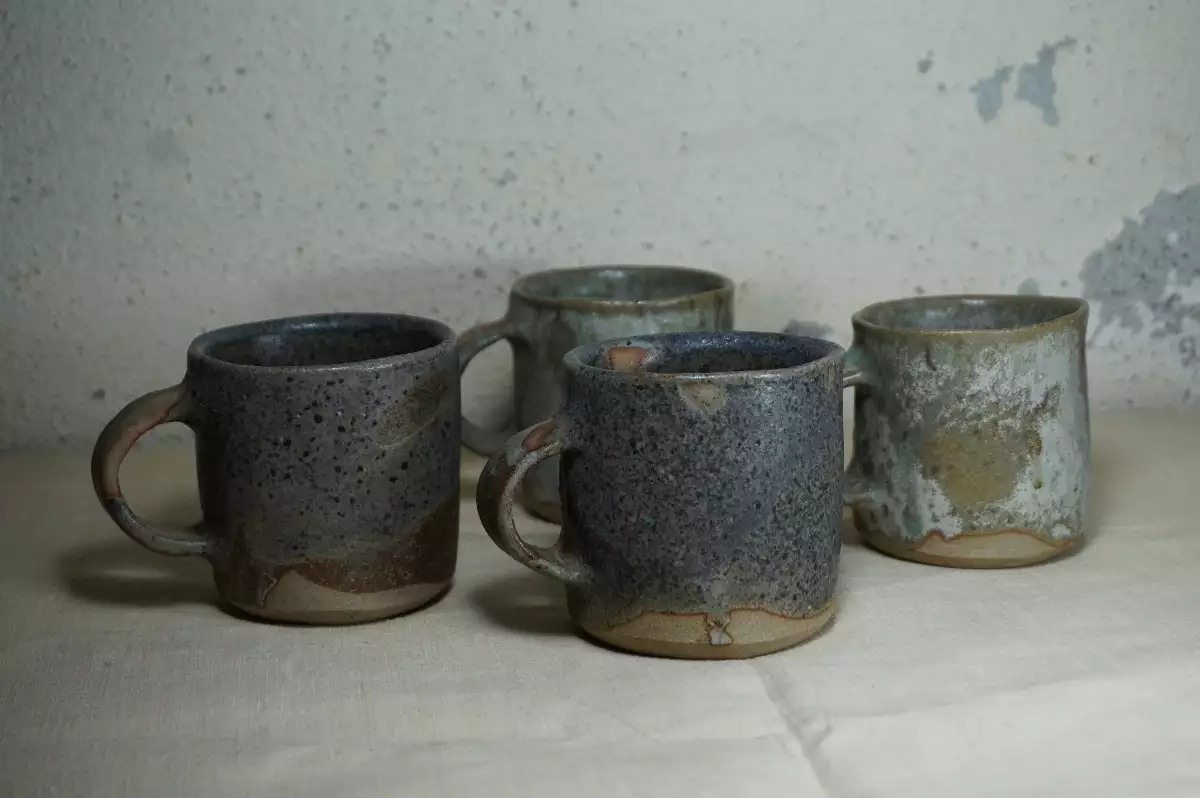 Lot de 4 tasses rustiques